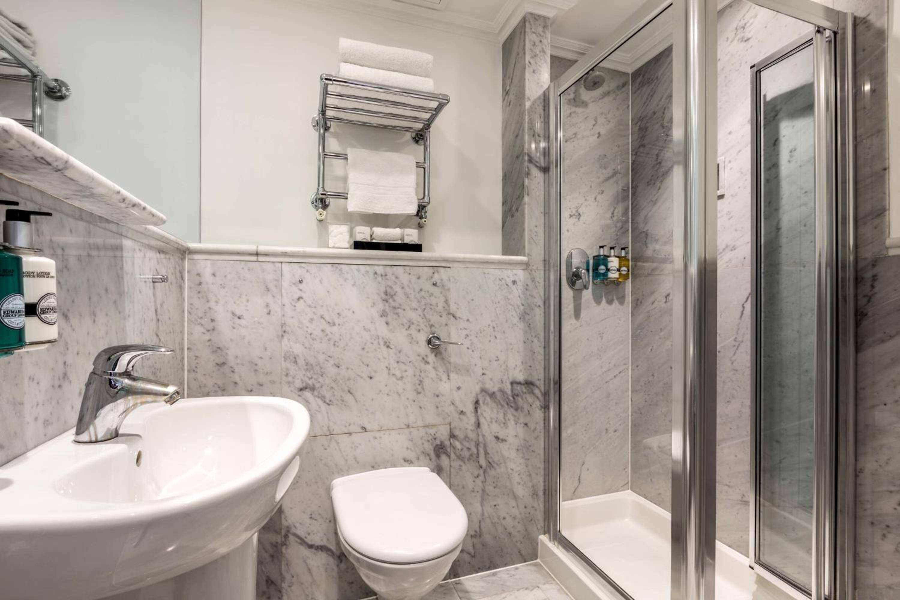 Radisson Blu Hotel, London Tottenham Court Road