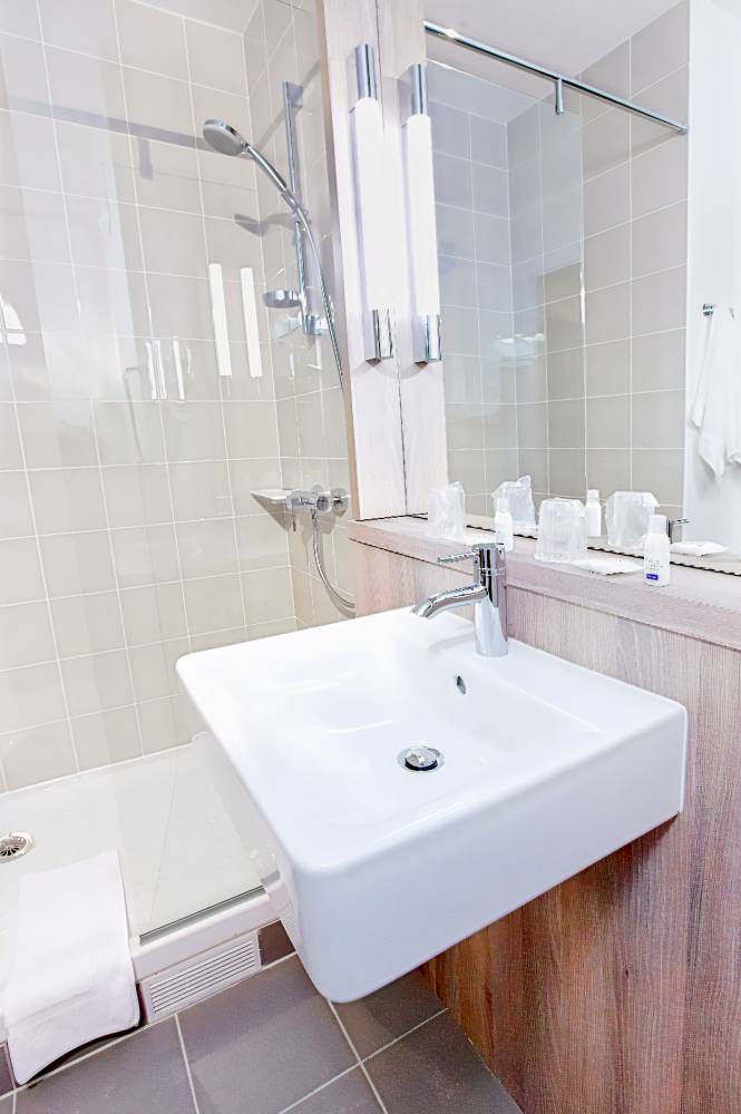 Kyriad Versailles St Cyr