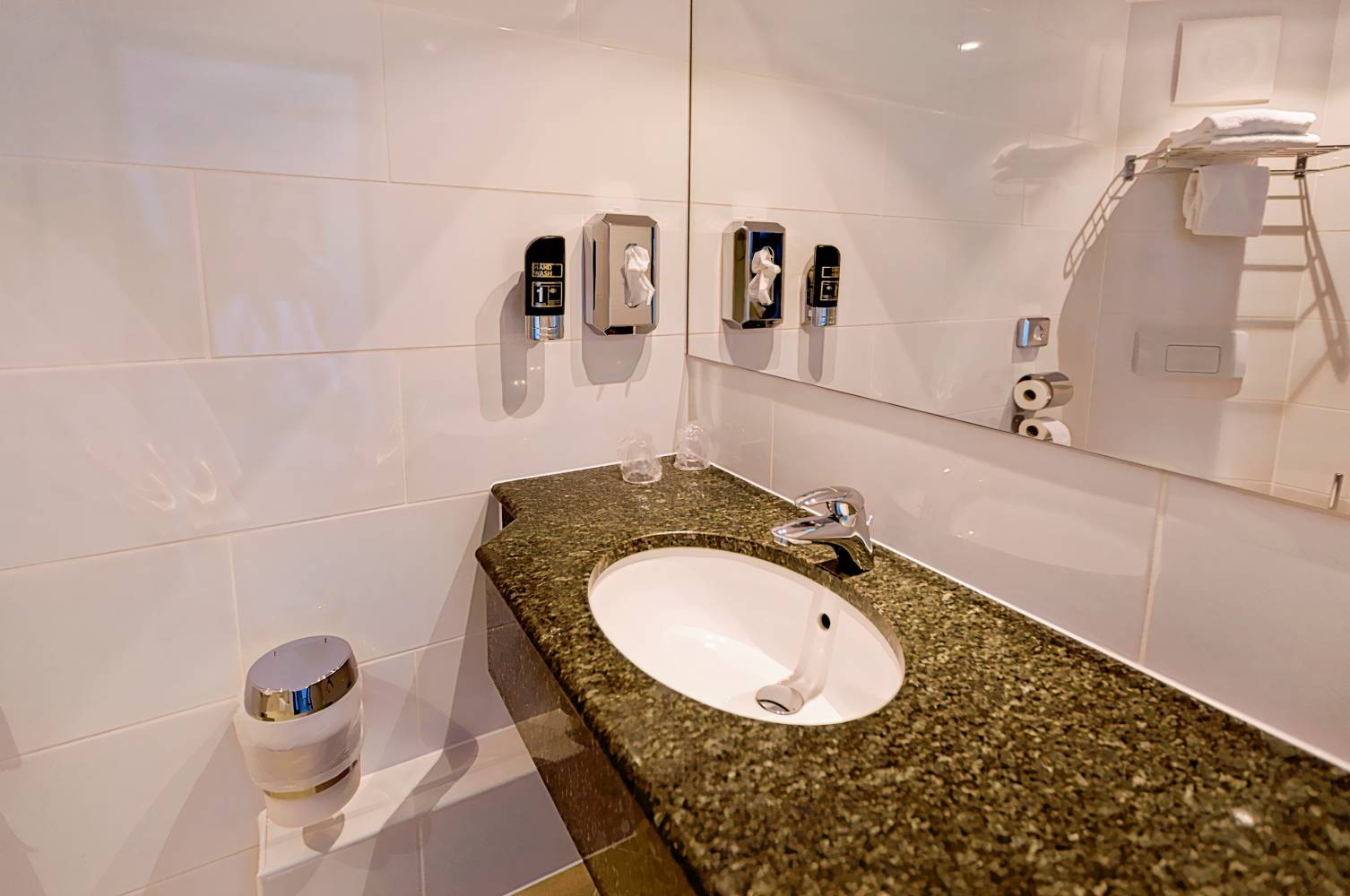 Life Hotel Vienna Airport 