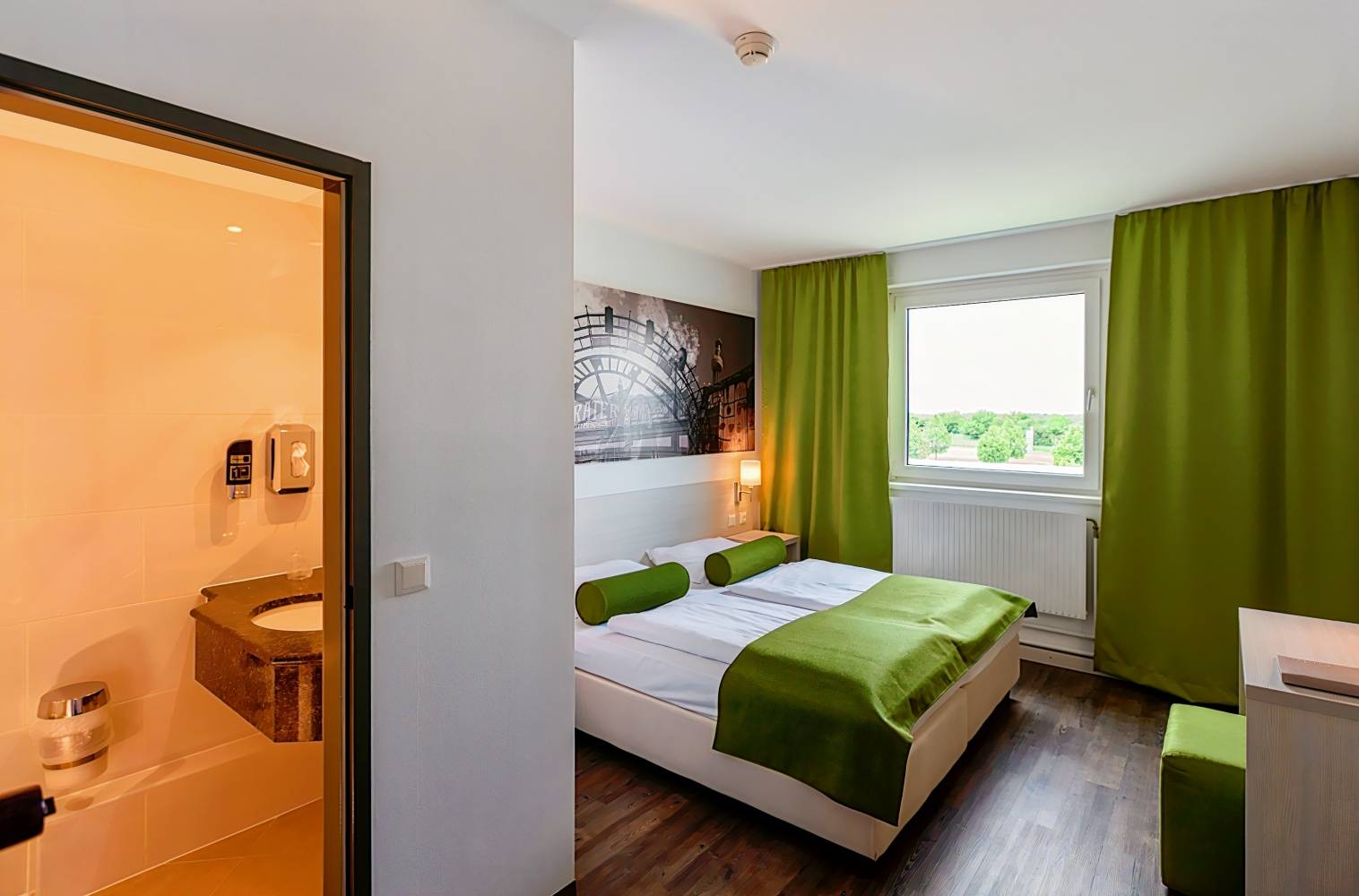 Life Hotel Vienna Airport 