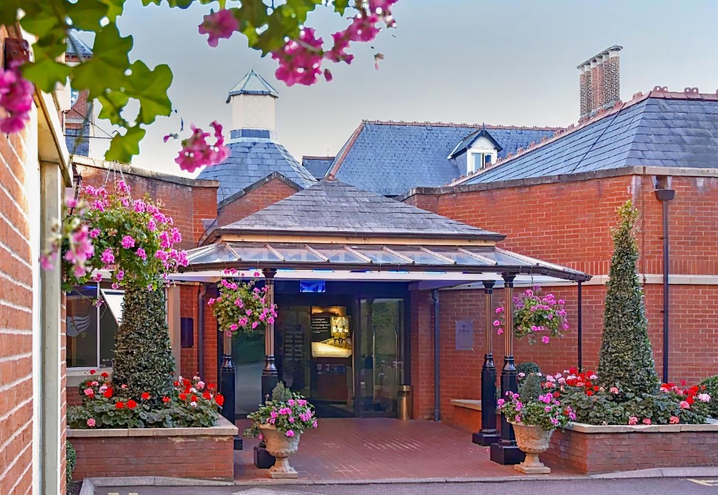 DoubleTree by Hilton, St. Anne’s Manor