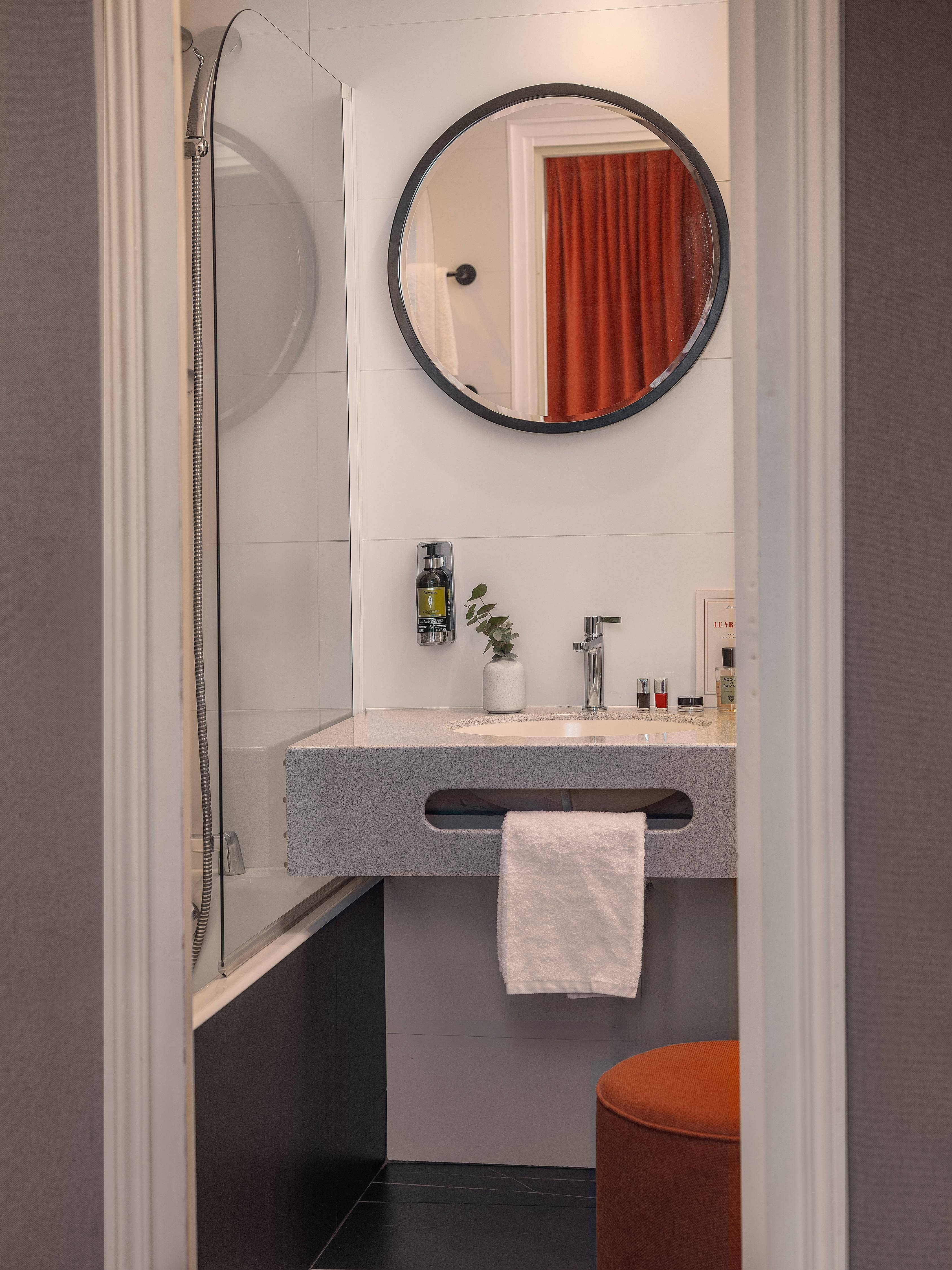 Hôtel Zélie Champs-Elysées