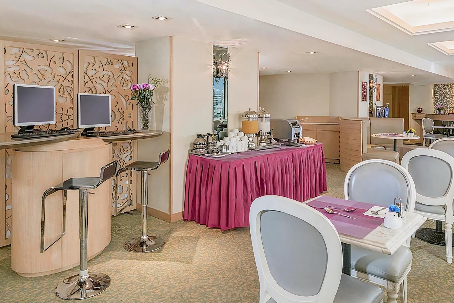 Silka Seaview, Hong Kong