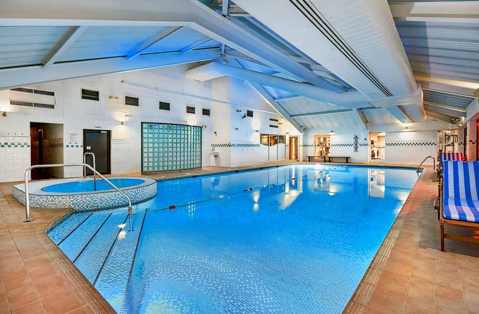 DoubleTree by Hilton Bristol North