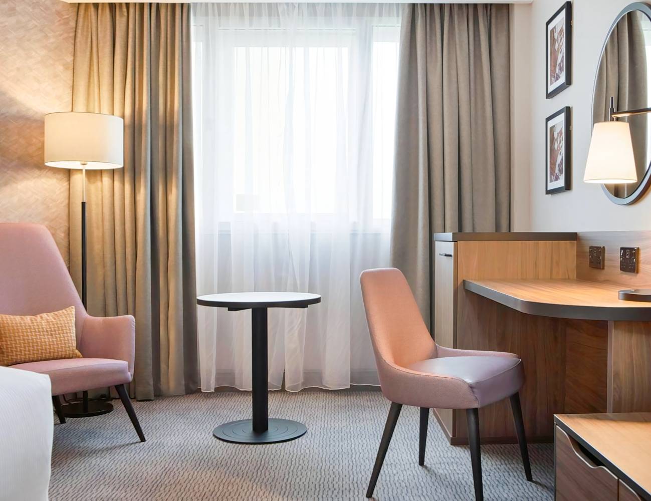 DoubleTree by Hilton Dartford Bridge