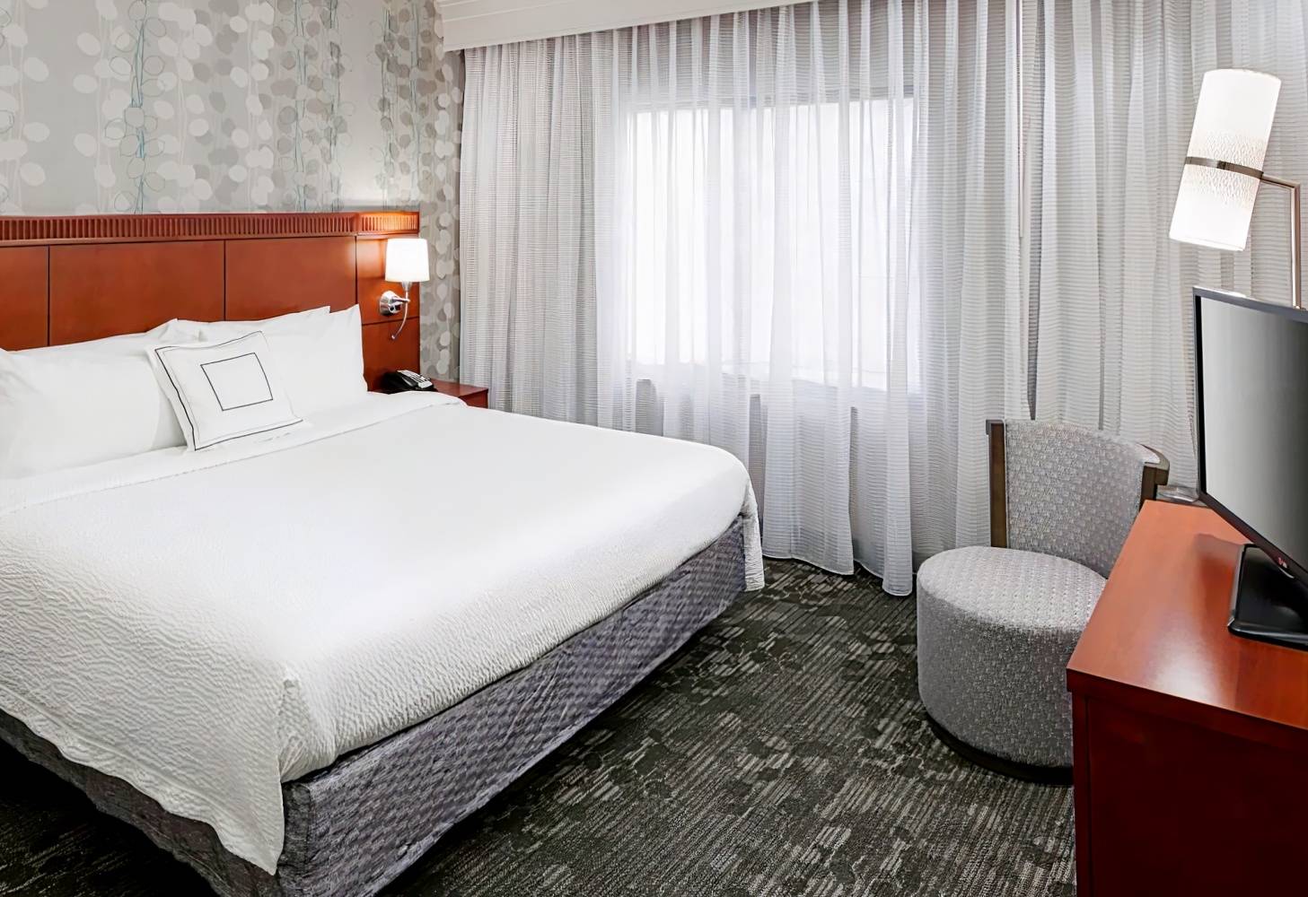 Courtyard by Marriott Miami at Dolphin Mall