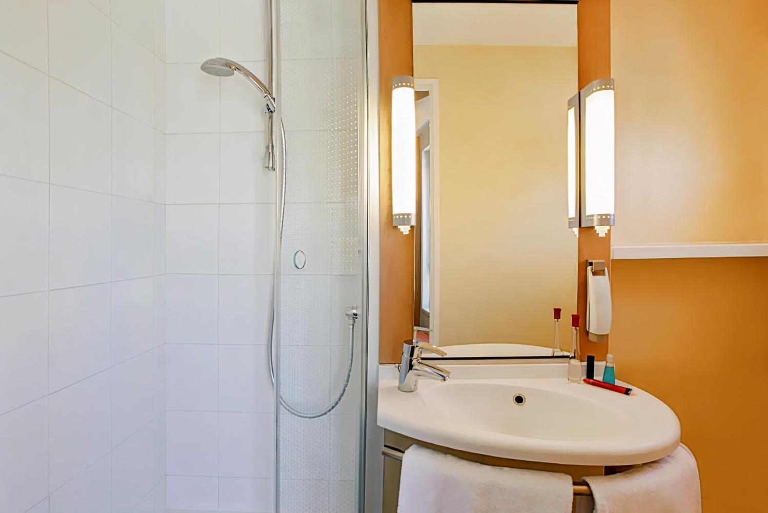 ibis Nantes Centre Tour Bretagne