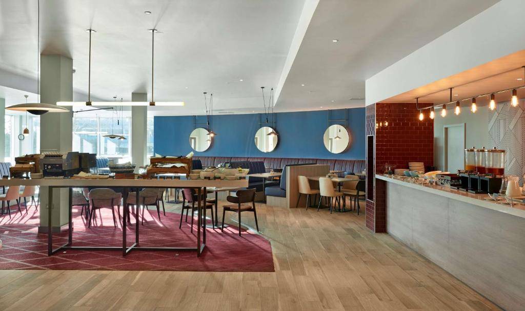 Hyatt Place London Heathrow Airport