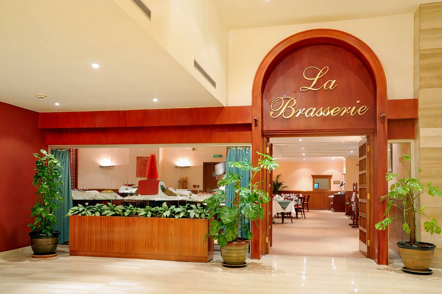 Mercure Grand Hotel Doha