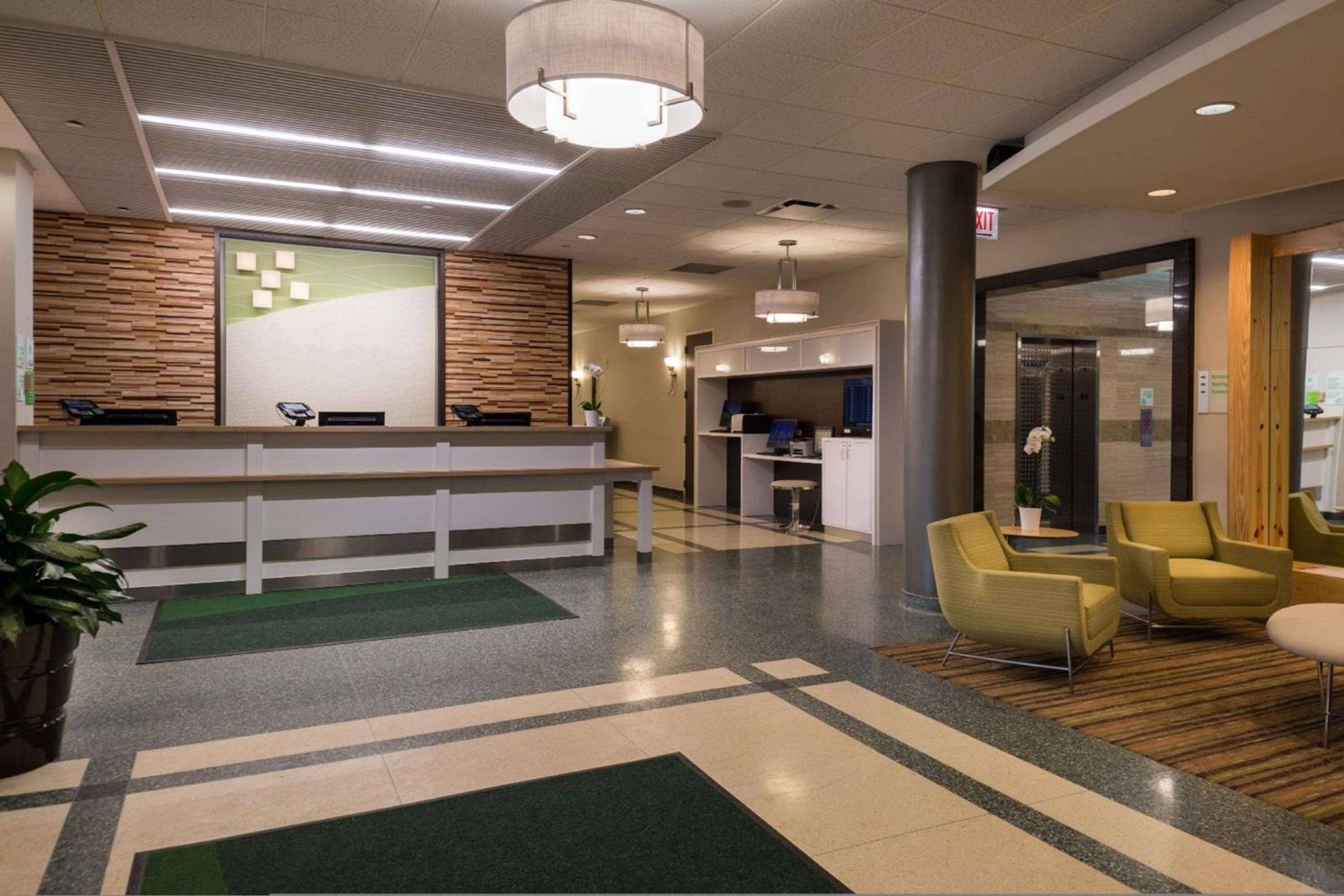 Sonesta Chicago O’Hare Airport