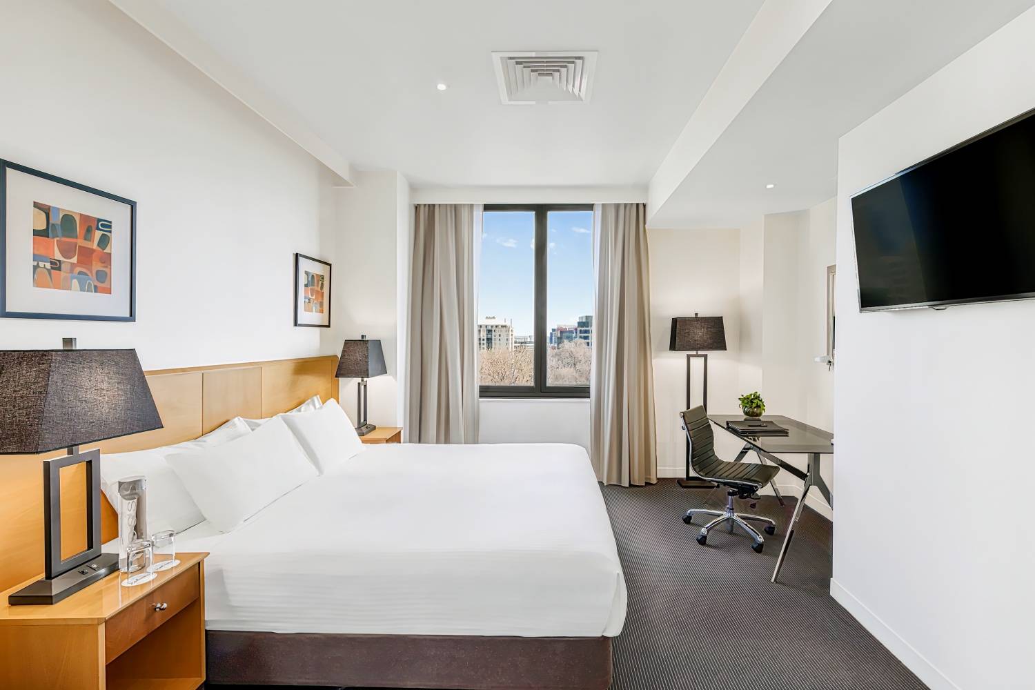 Radisson on Flagstaff Gardens