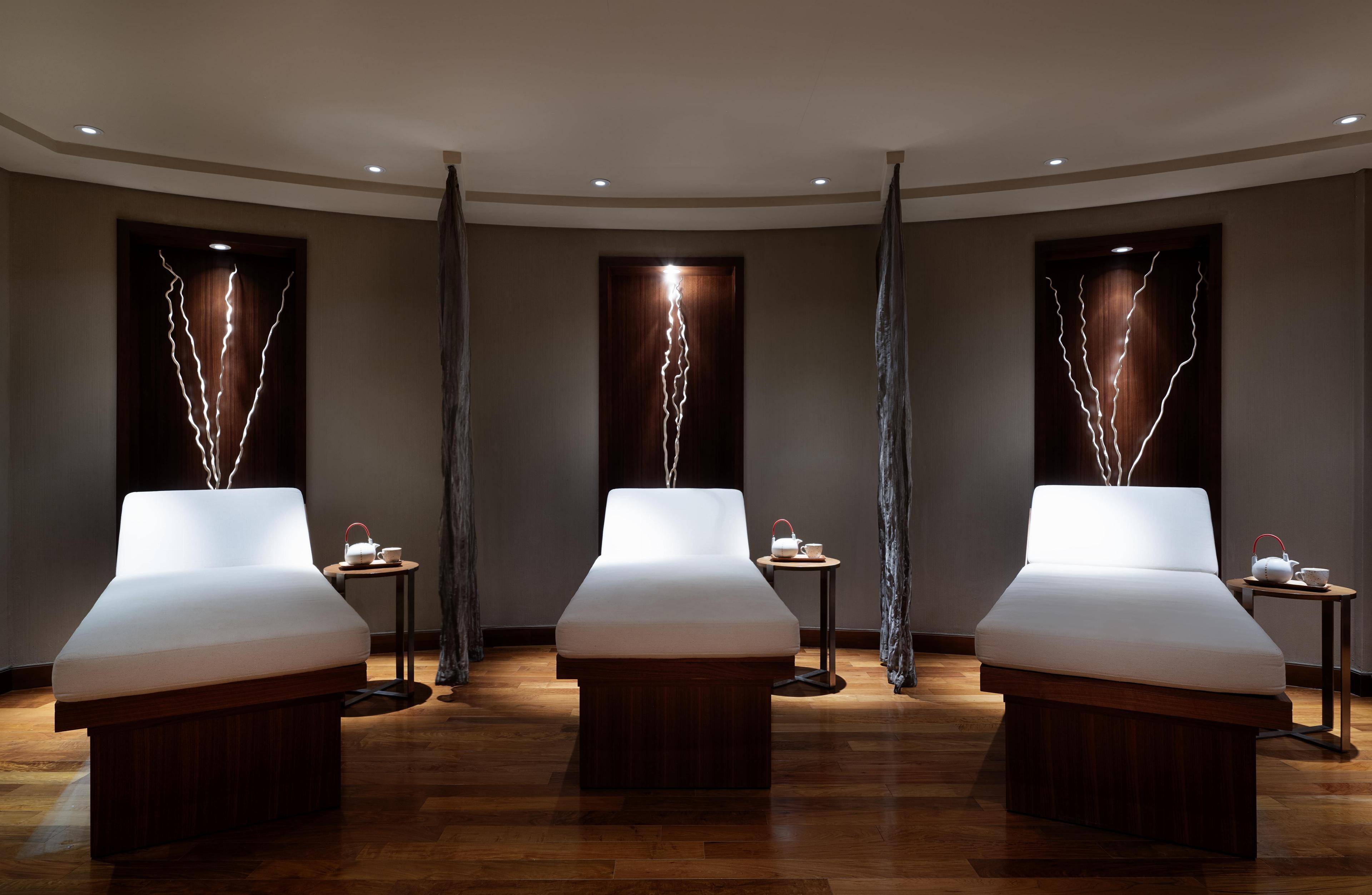 Grand Millennium Al Wahda Hotel