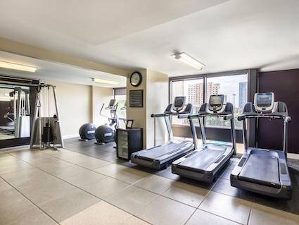 DoubleTree by Hilton Hotel & Suites by the Galleria