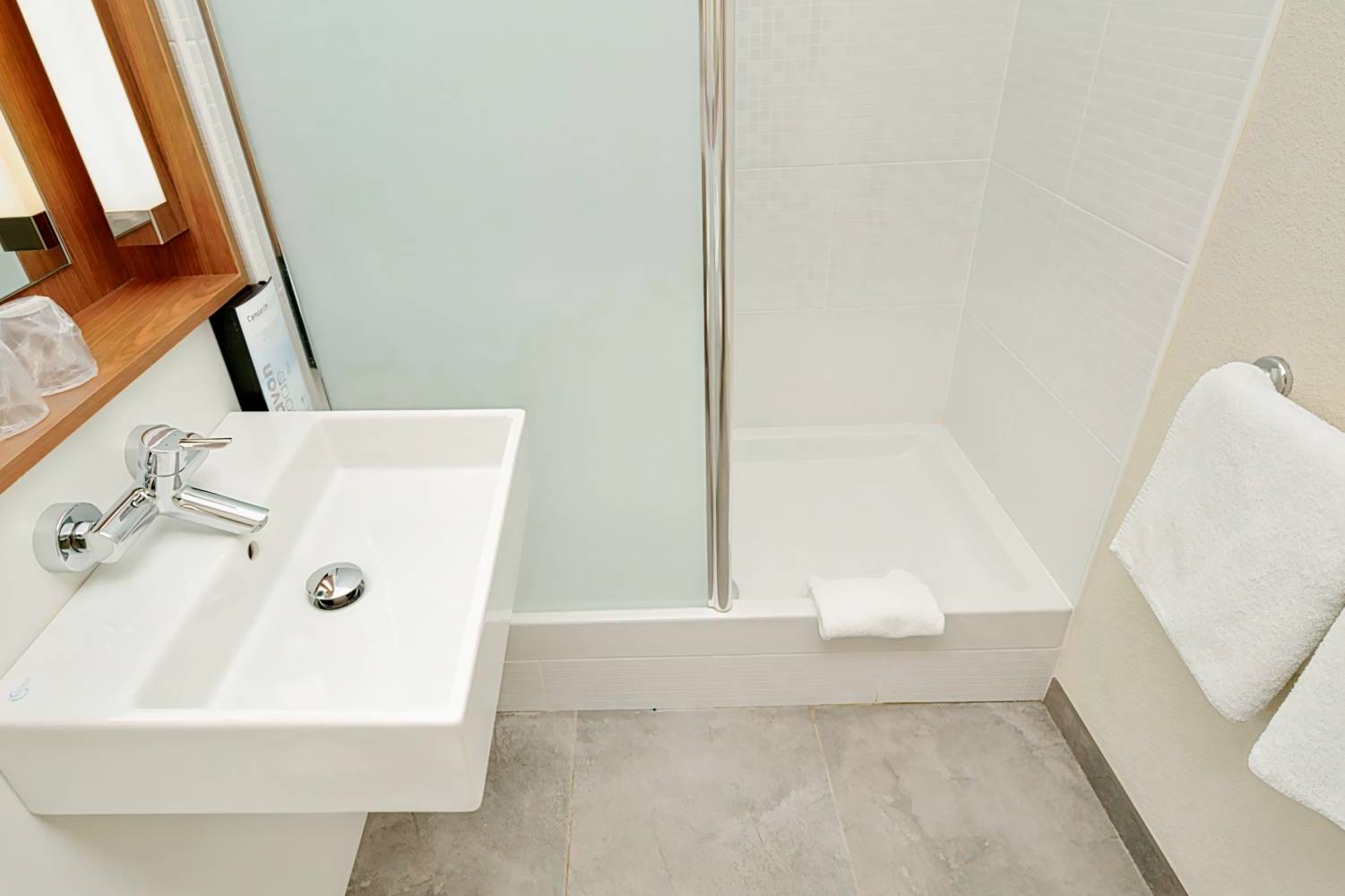 Campanile Montelimar - Les Tourrettes