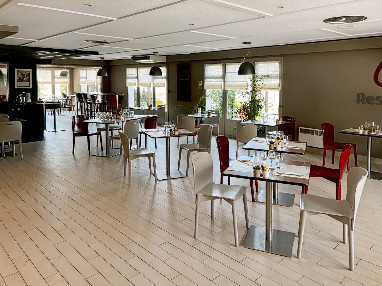 Campanile Montelimar - Les Tourrettes