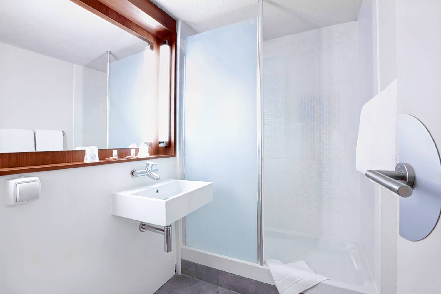 Campanile Montelimar - Les Tourrettes