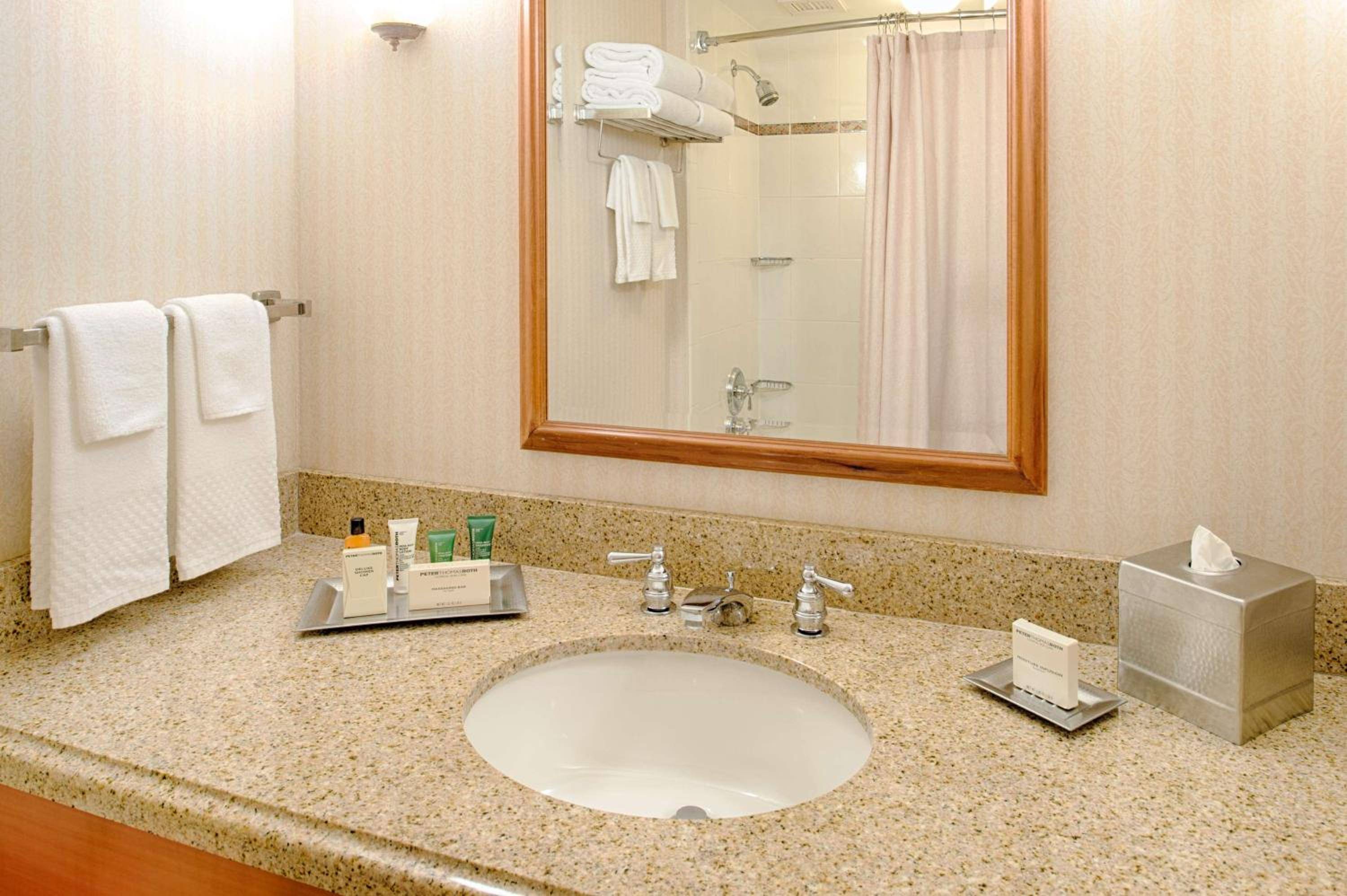 Hilton Seattle Airport & Conference Center