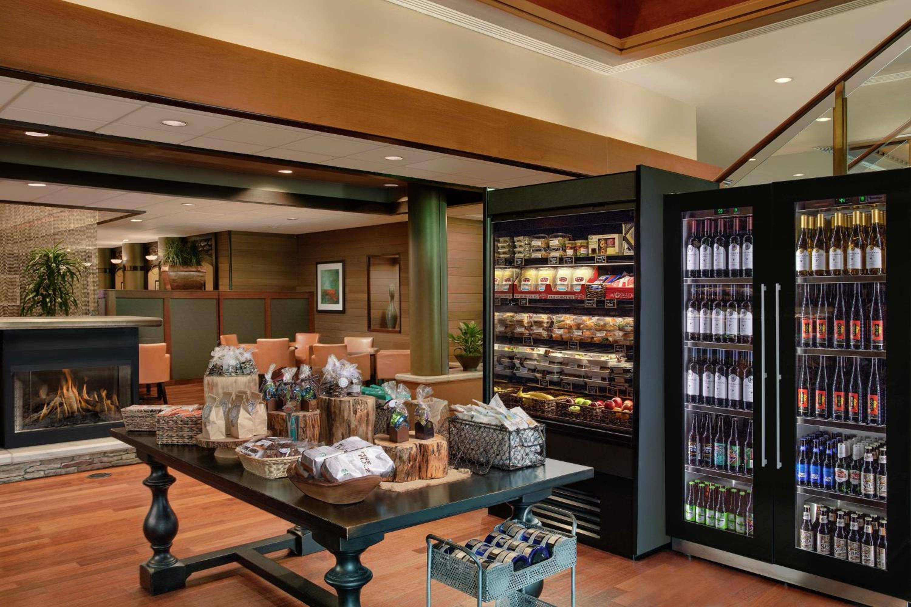 DoubleTree Hotel Seattle Airport