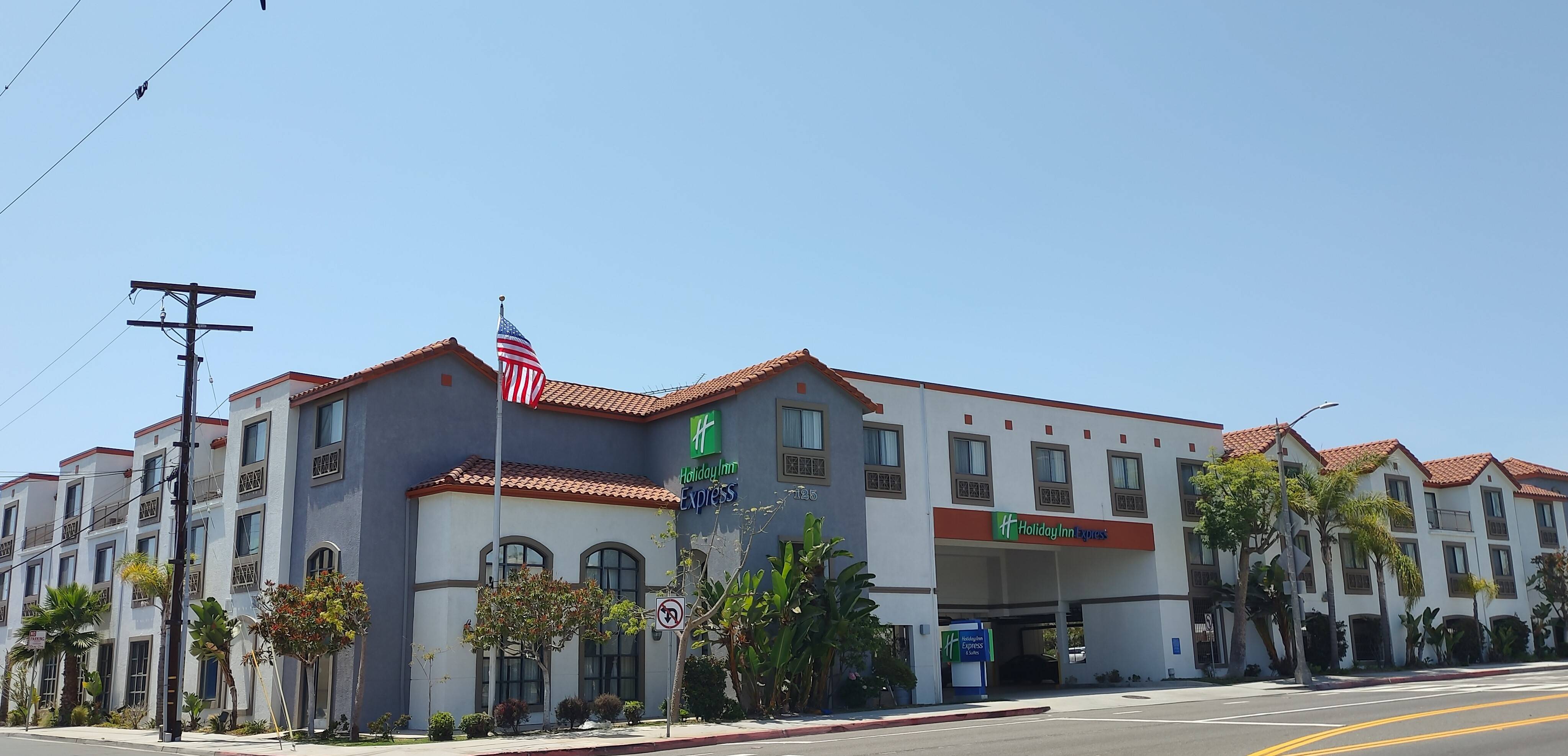 Holiday Inn Express Hotel & Suites Hermosa Beach, an IHG Hotel