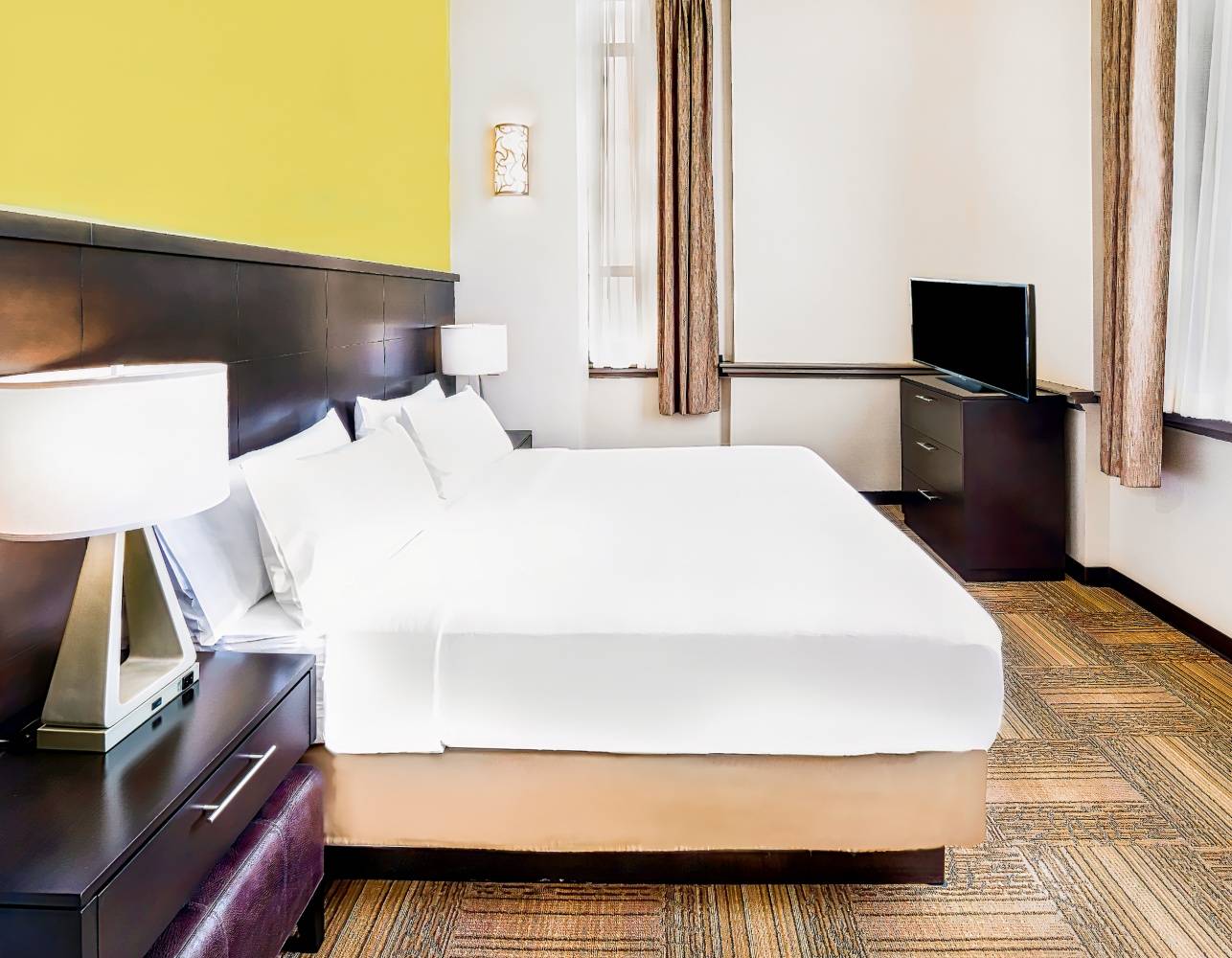 Staybridge Suites Baltimore Inner Harbor