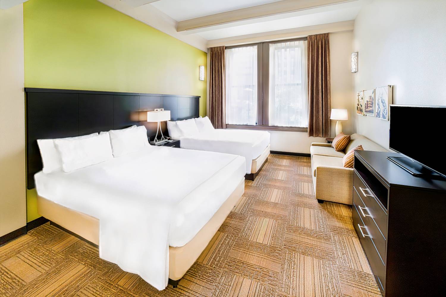 Staybridge Suites Baltimore Inner Harbor