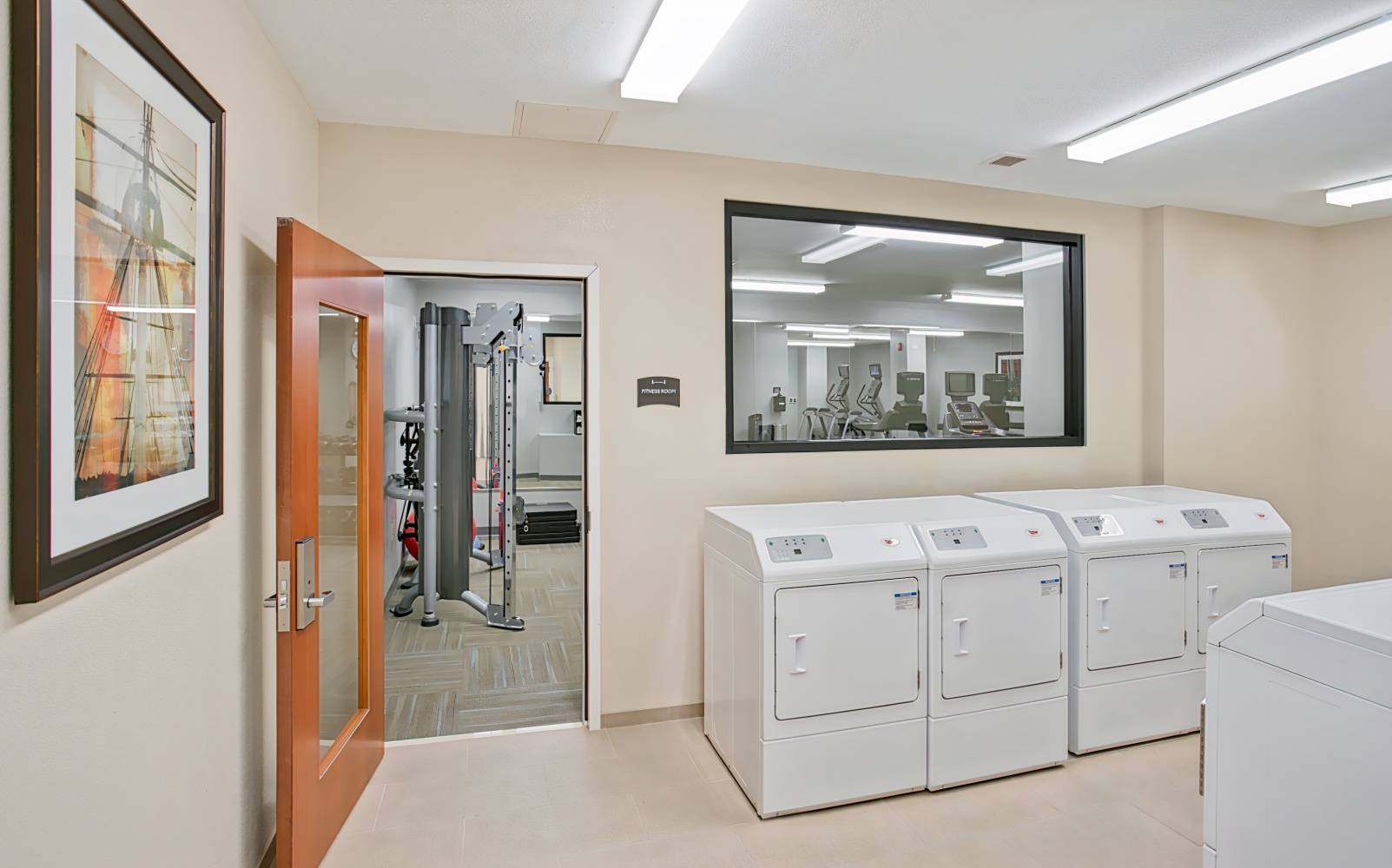 Staybridge Suites Baltimore Inner Harbor