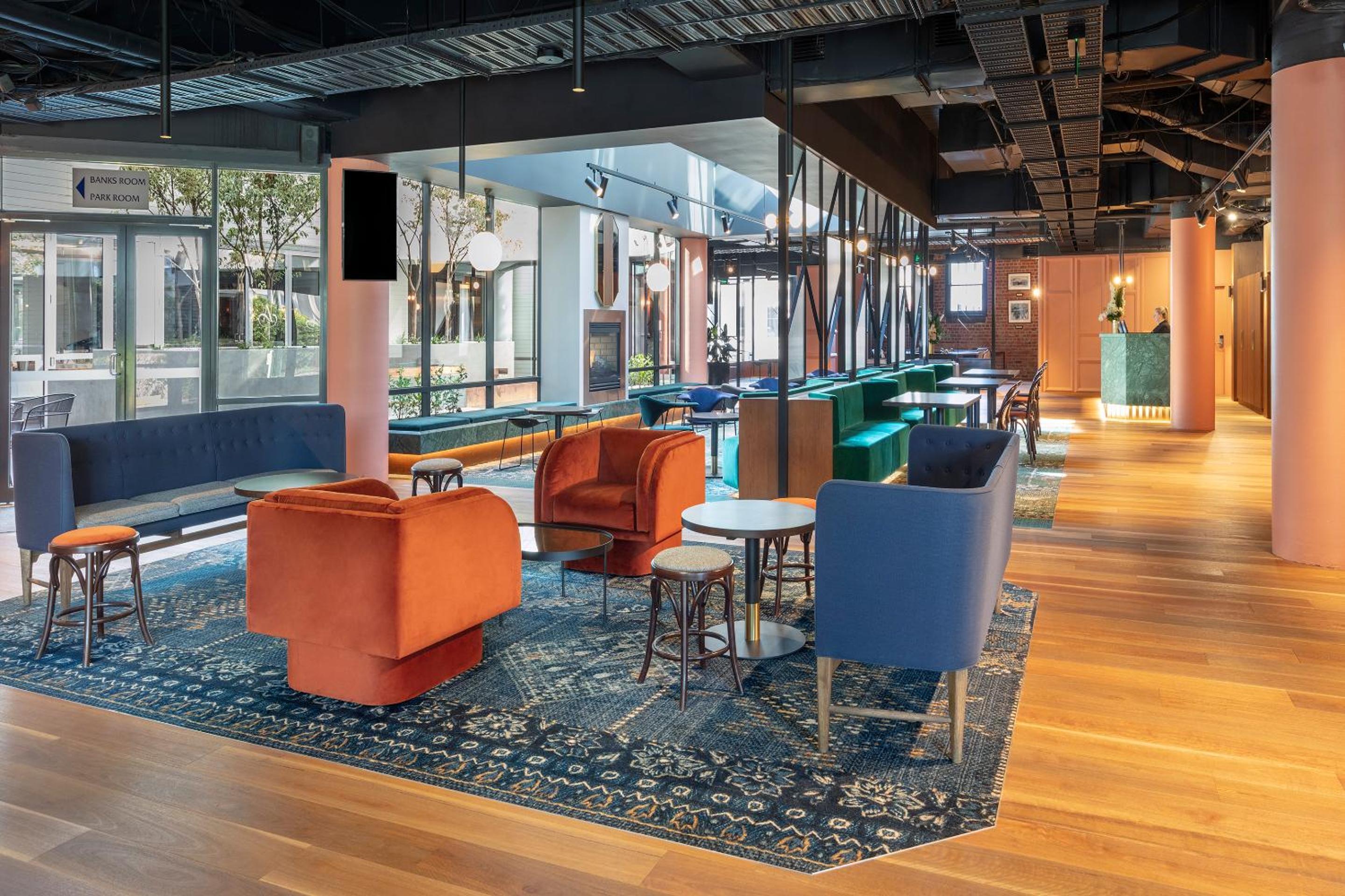 Amora Hotel Riverwalk Melbourne