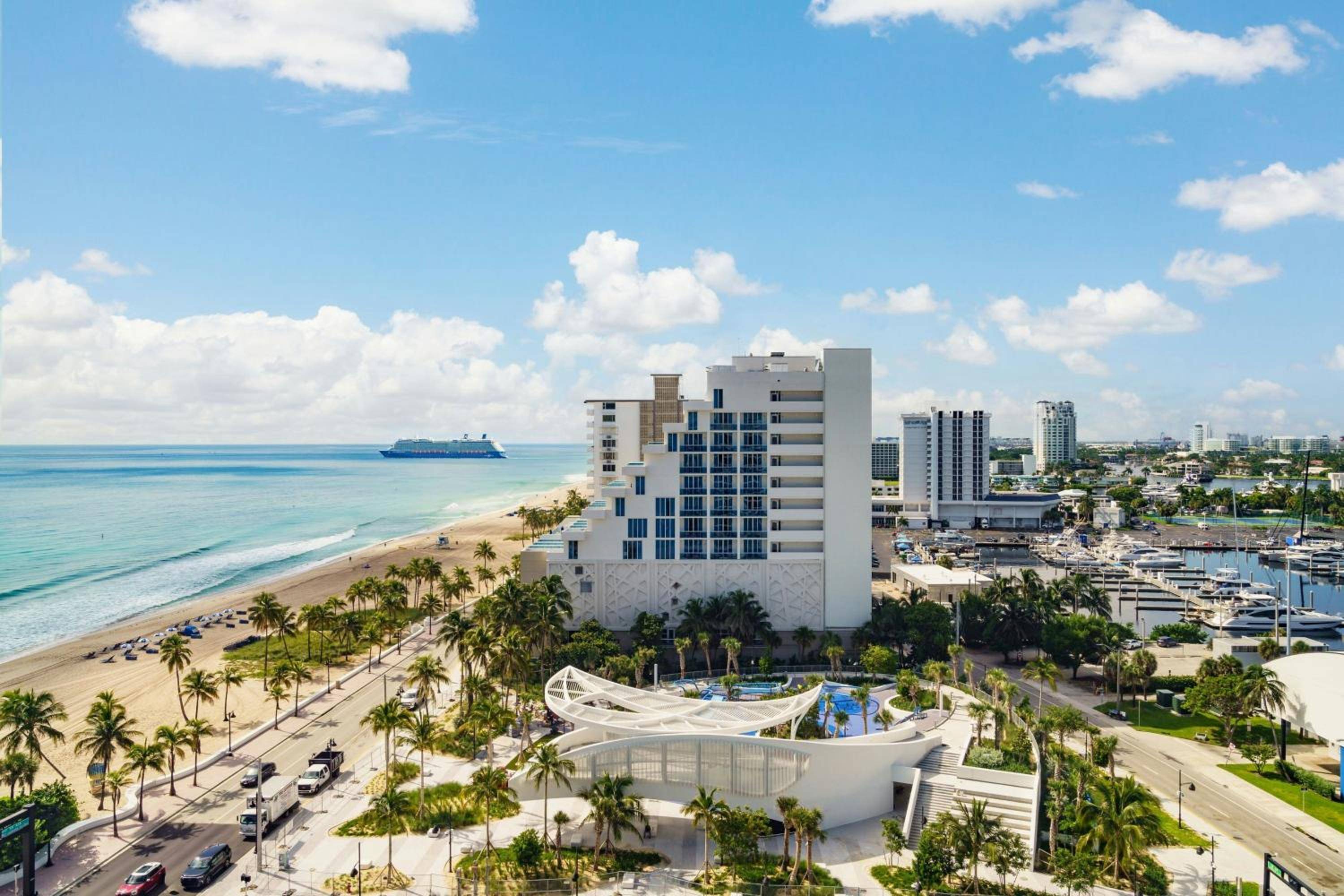 Courtyard by Marriott Oceanside Fort Lauderdale Beach
