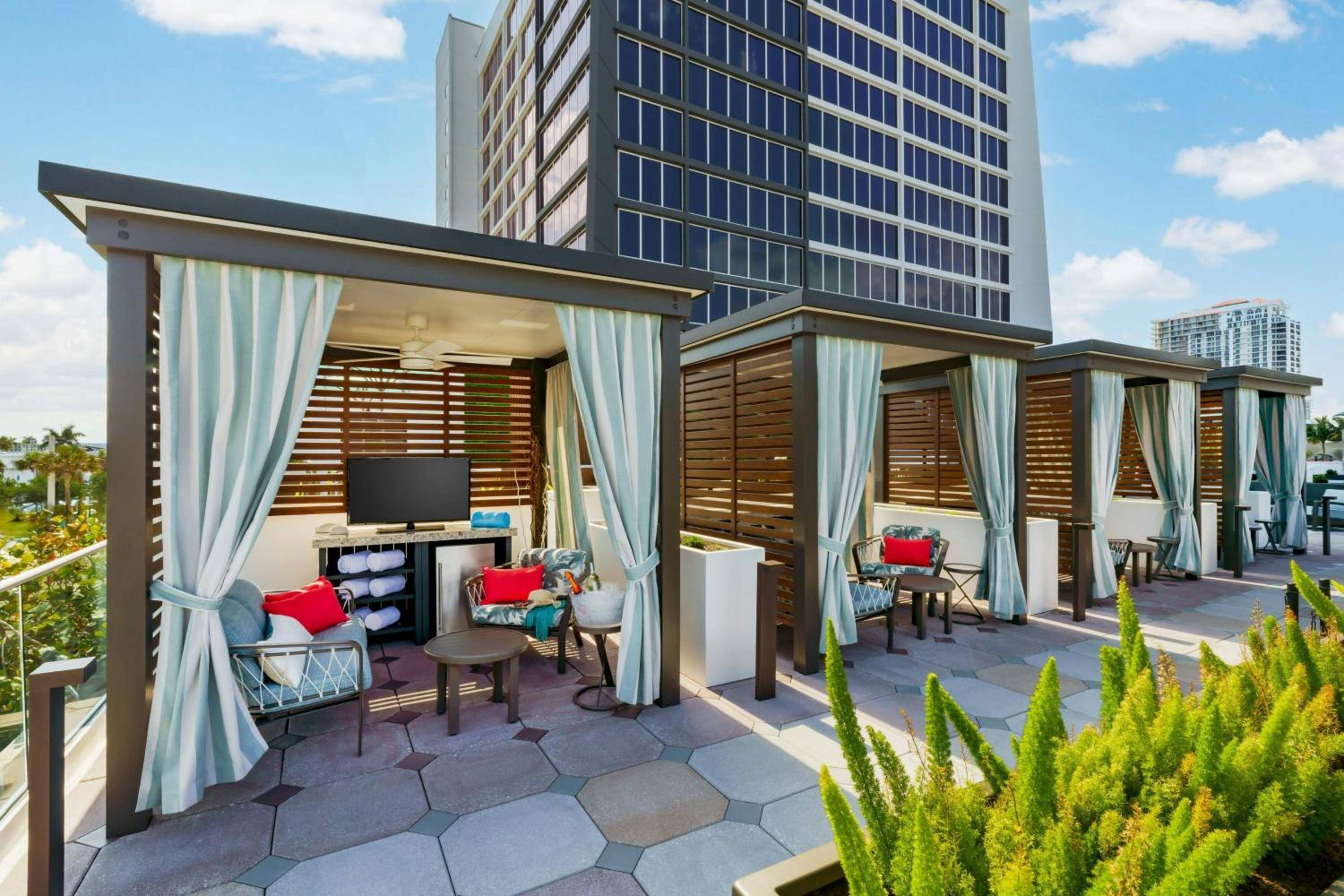 Courtyard by Marriott Oceanside Fort Lauderdale Beach