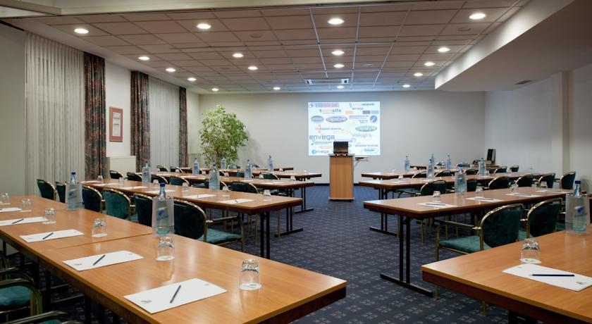 Michel Hotel Frankfurt Maintal (doublon)