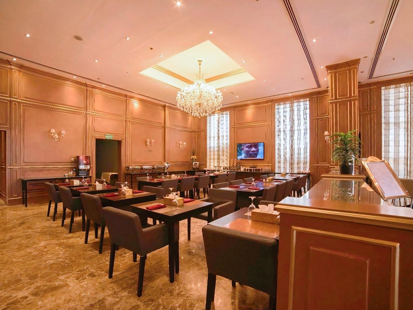 Strato Hotel By Warwick