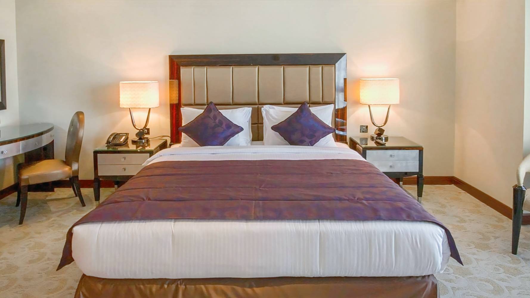 Strato Hotel By Warwick