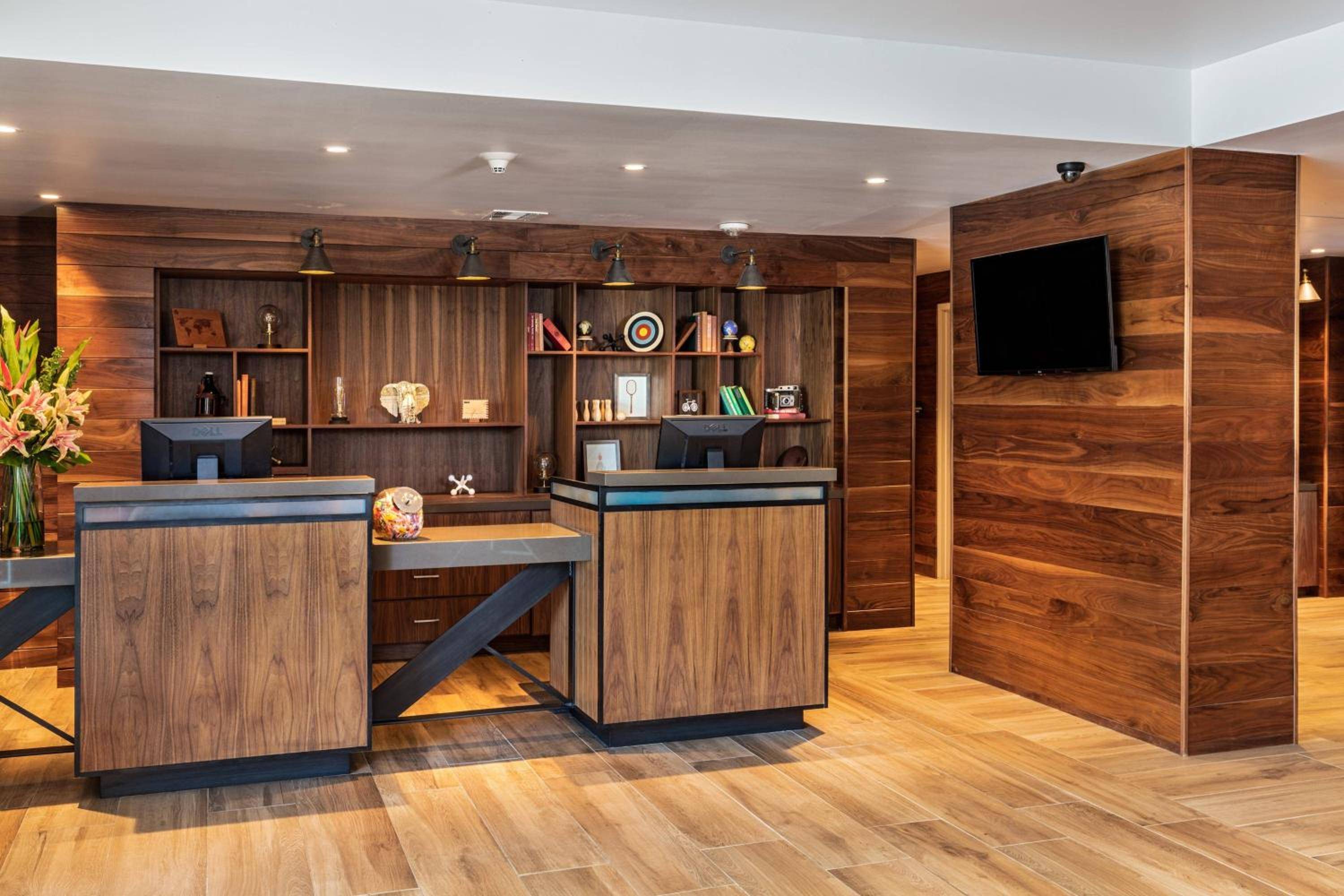 Four Points by Sheraton Los Angeles Westside