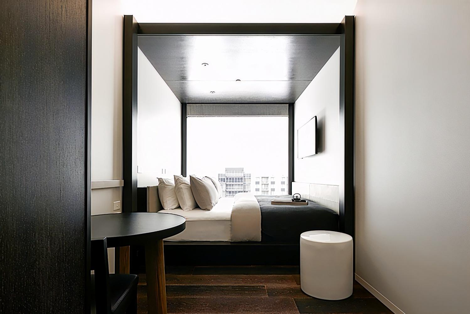 Little National Hotel Canberra