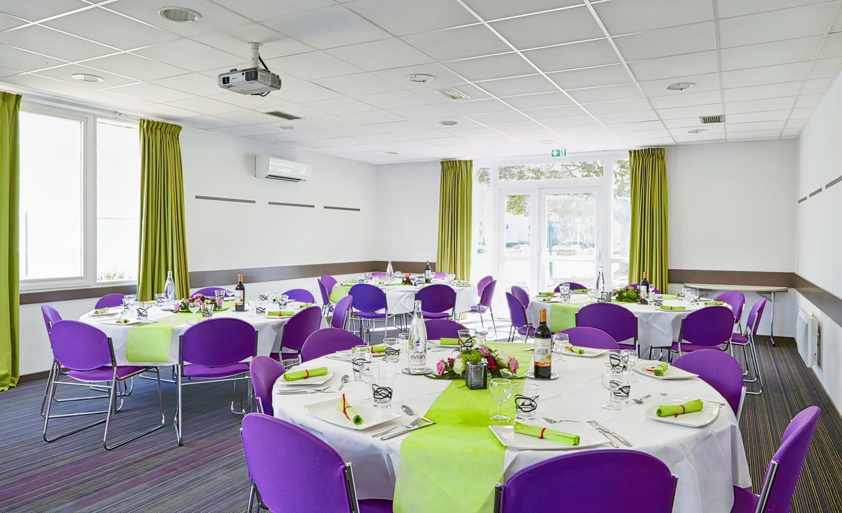 ibis Chartres West Lucé