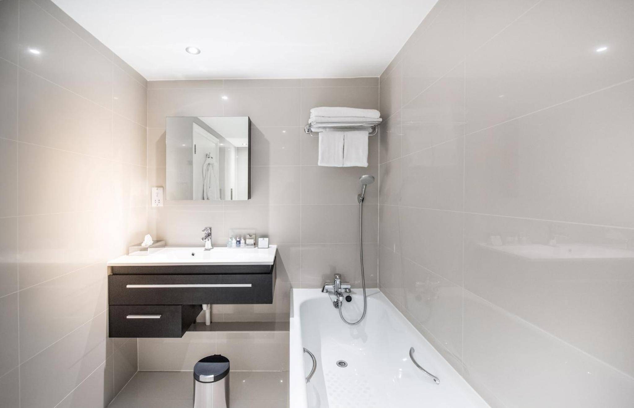 Holiday Inn London Kensington High Street